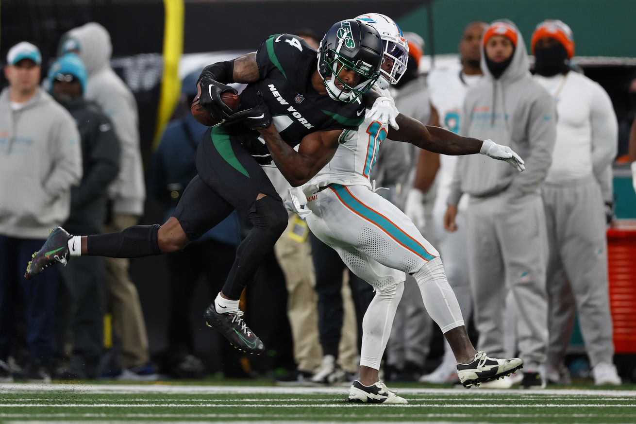 Miami Dolphins v New York Jets