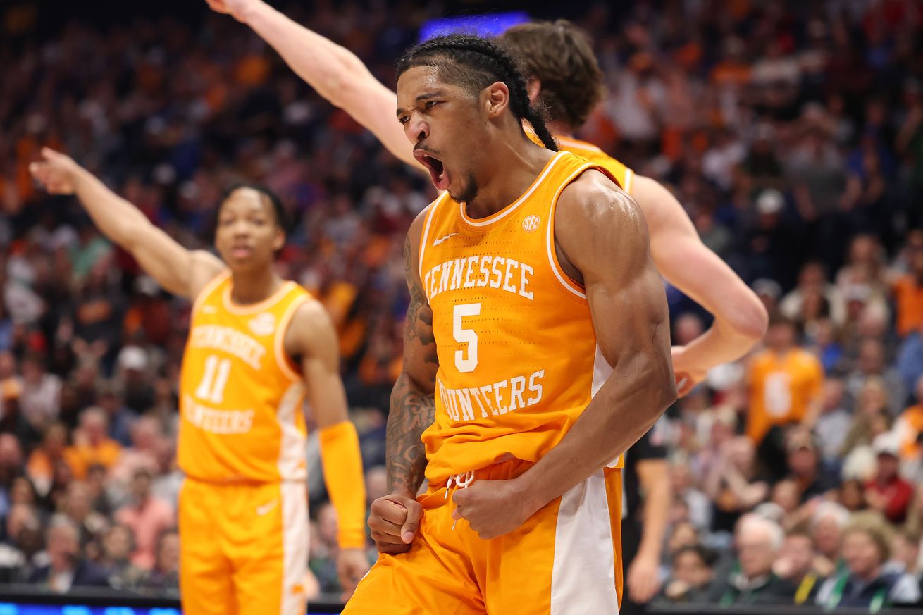 Auburn v Tennessee