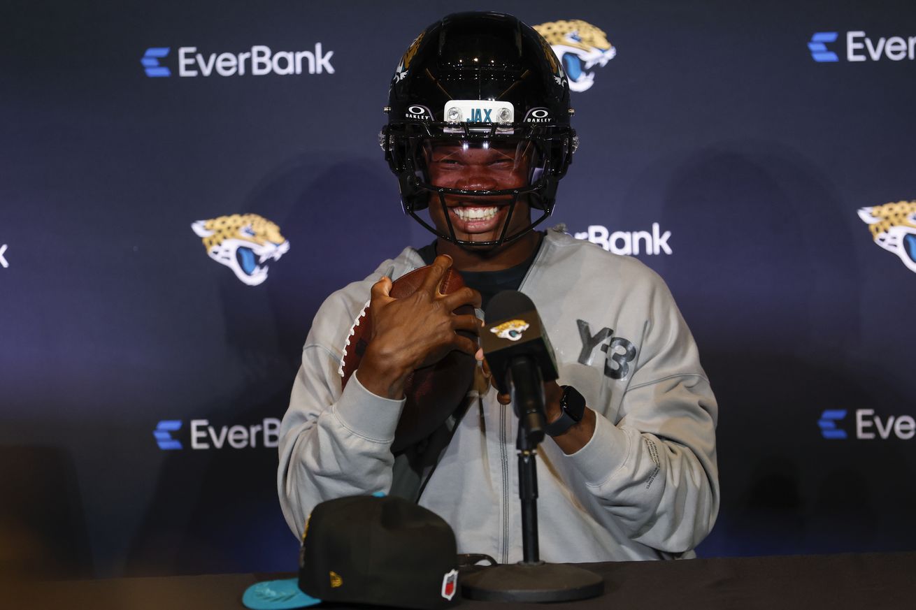 NFL: APR 25 Jacksonville Jaguars Introduce Travis Hunter