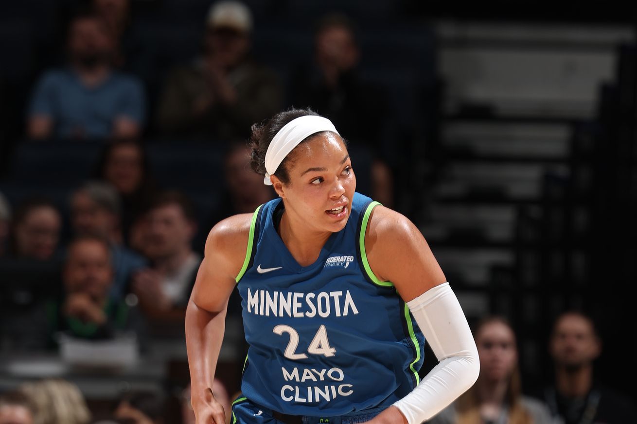 Chigaco Sky v Minnesota Lynx