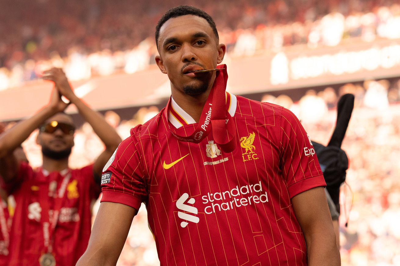 Liverpool FC v Crystal Palace FC - Premier League