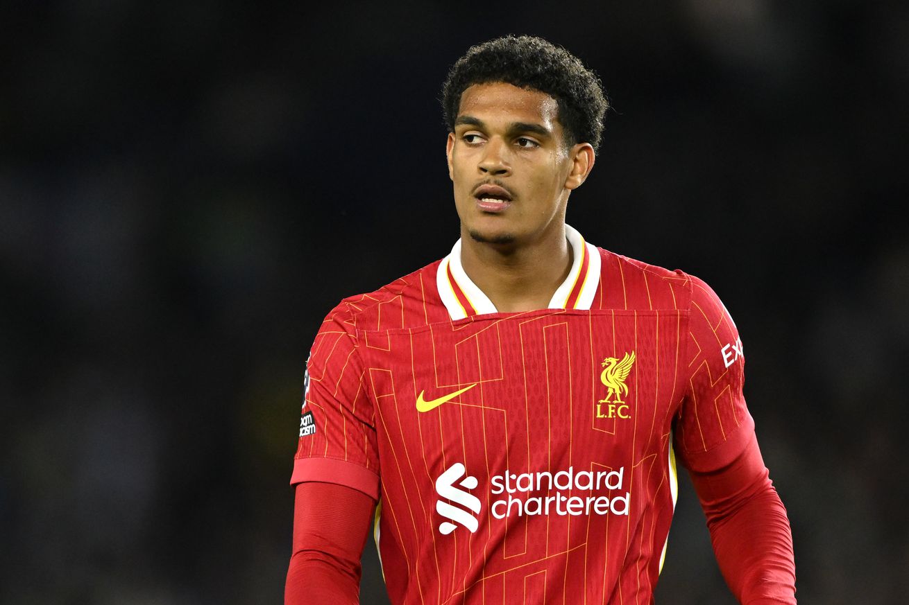 Brighton & Hove Albion FC v Liverpool FC - Premier League