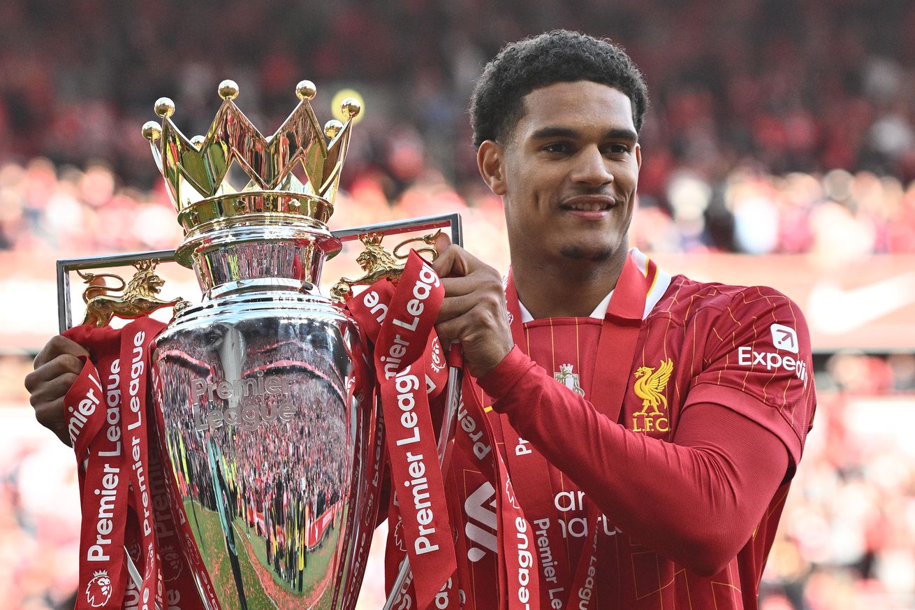 Liverpool FC v Crystal Palace FC - Premier League